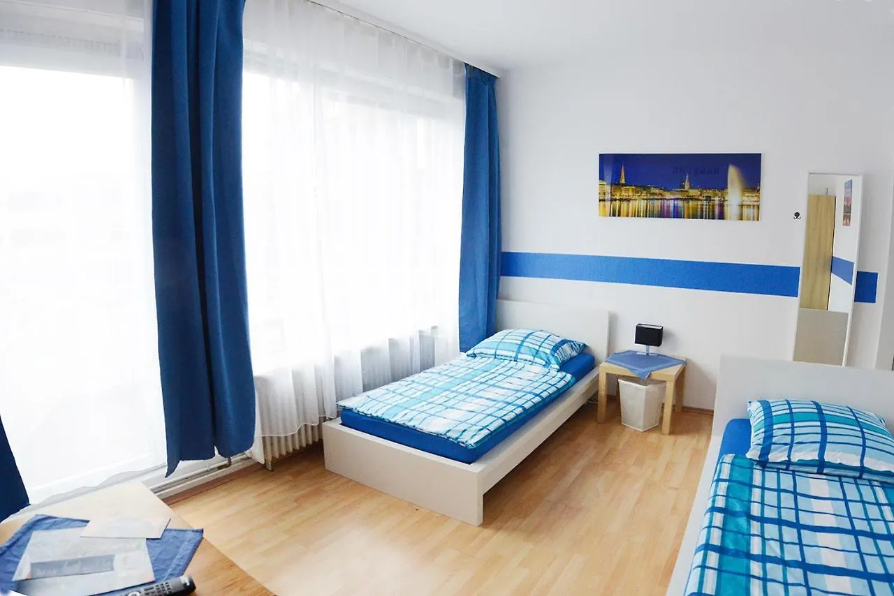 Basement Kuechgarten Гамбург 0*,  Германия